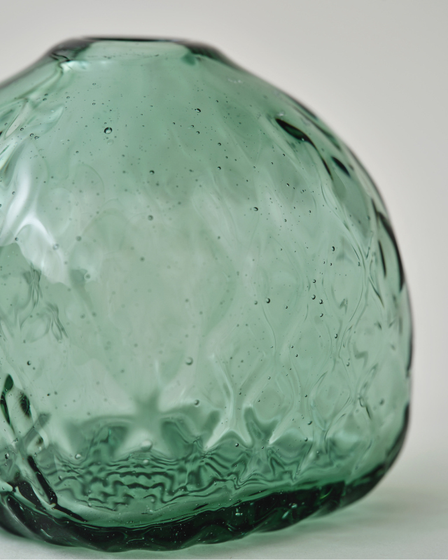 琉球ガラス ロゴ入り一輪挿し