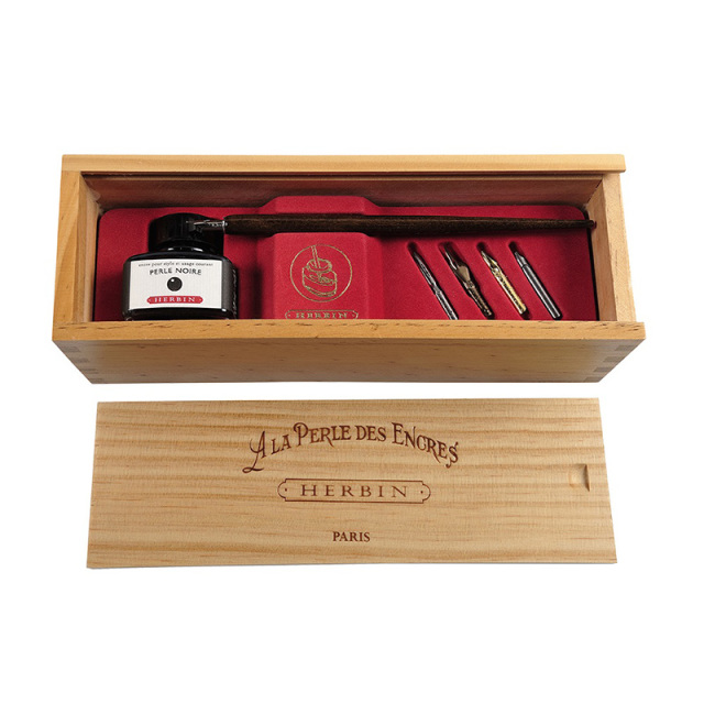 ピュアフィッシングジャパン ABU ウッドディスプレイ ナチュラル 右巻き ABU WOODEN DISPLAY CLASSIC（ABU ウッド ディスプレイ