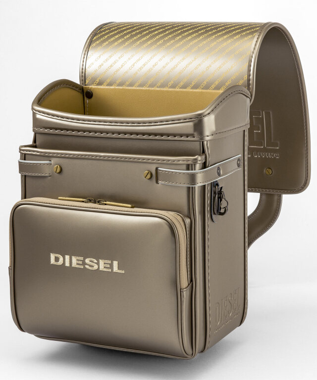 DIESEL ノベルティ４点セット DIESEL(ディーゼル)GLOSSY & MATTE(グロッシー＆マット