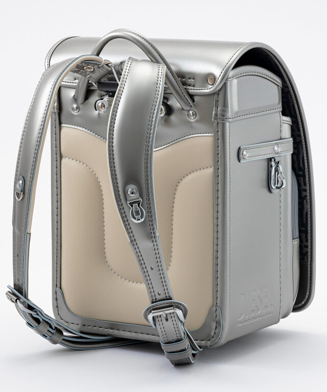 DIESEL ウフン クロティア ロコ ハッチ フリフ 【関税込】 DIESEL(ディーゼル)REFLECTOR VERTICAL LOGO(リフレクター