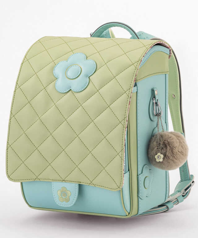 マリークワント✨キルティング デイジーキルト 花柄 大容量 A4 リュックサック マリークワント✨キルティング デイジーキルト 花柄 大容量 A4