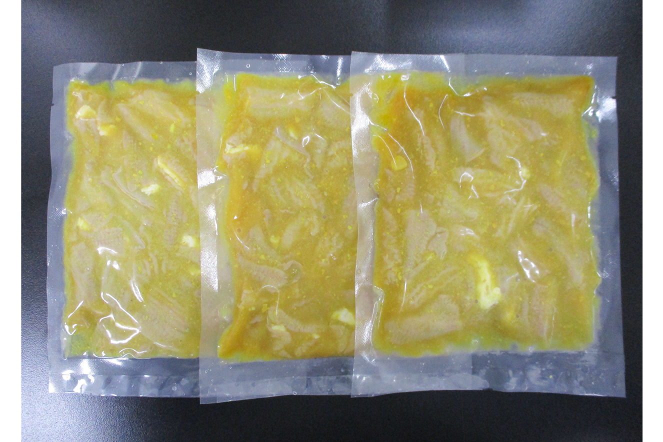 【お徳用・期間限定】天元豚　やわらか味付もつ　みそ味（２００ｇ×３袋）