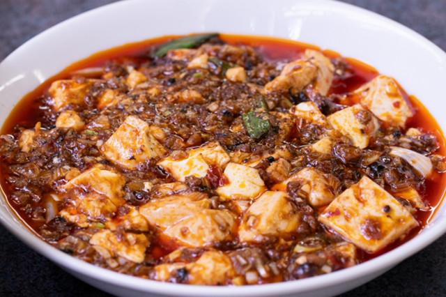 【お徳用・期間限定】山形県産豚 お肉たっぷり麻婆豆腐の素(3人前×3袋)