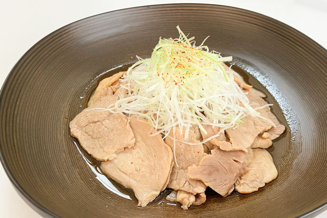 【お徳用・期間限定】山形県産豚　切り落としチャーシュー（２００ｇ×３袋）