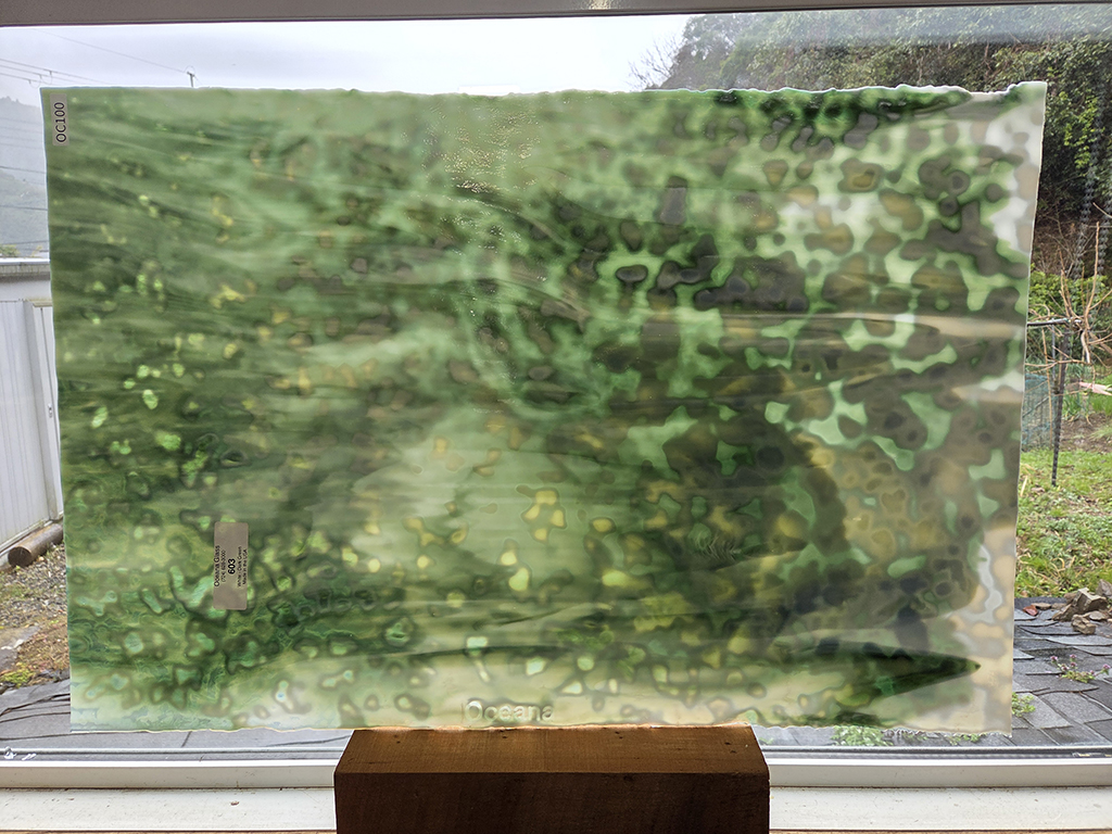 ＃100　オセアナ603　ホワイトオパール/ダークグリーン