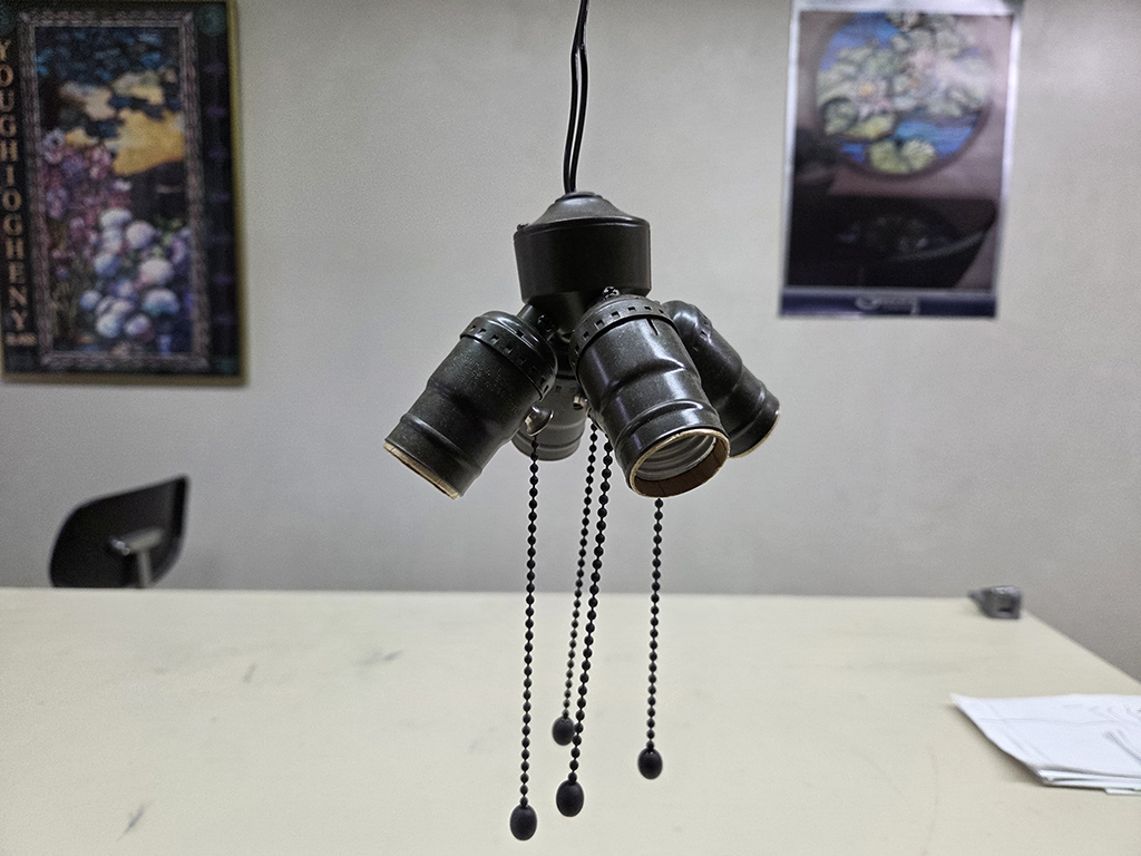 【在庫処分品】吊り下げ用4灯クラスター