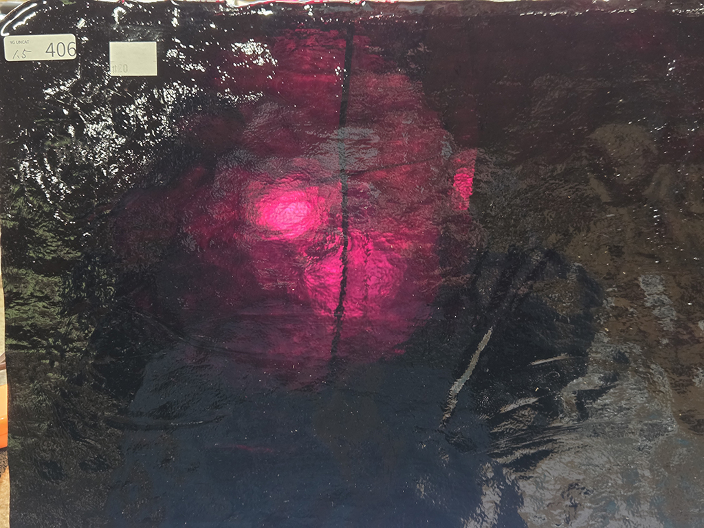 #406 YGアンキャット/ダークレッド　サイズ：約450ｘ300ｍｍ