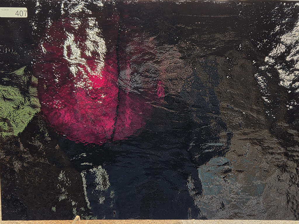 #407 YGアンキャット/ダークレッド　サイズ：約450ｘ300ｍｍ
