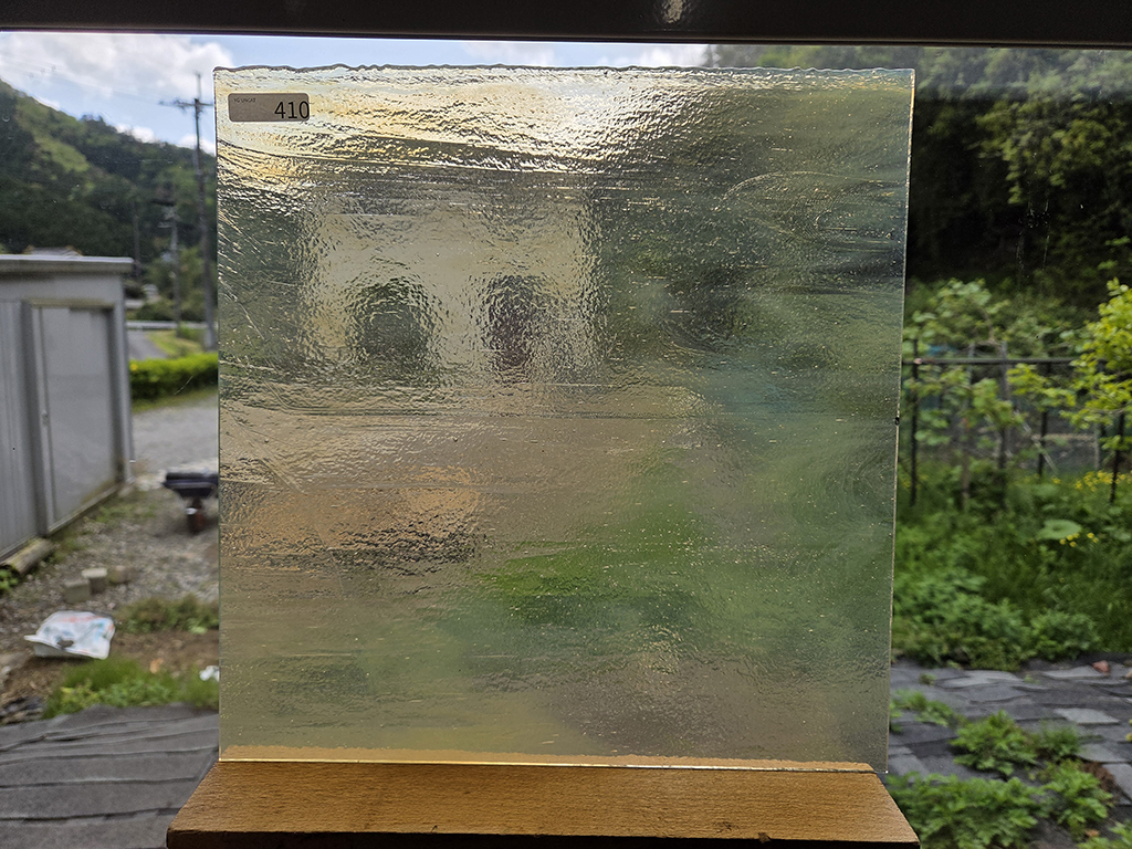 #410 YGアンキャット　シャンパン（アンバー）　サイズ：約300ｘ300ｍｍ