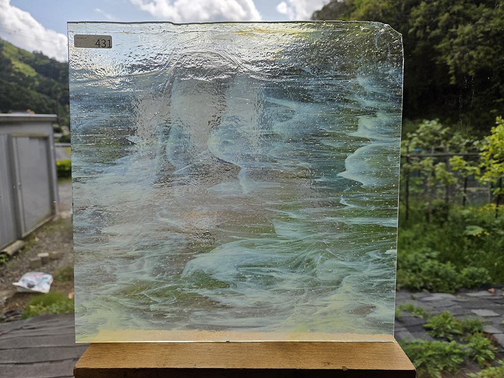 #431 YGアンキャット　イエロー・ホワイト　サイズ：約300ｘ300ｍｍ