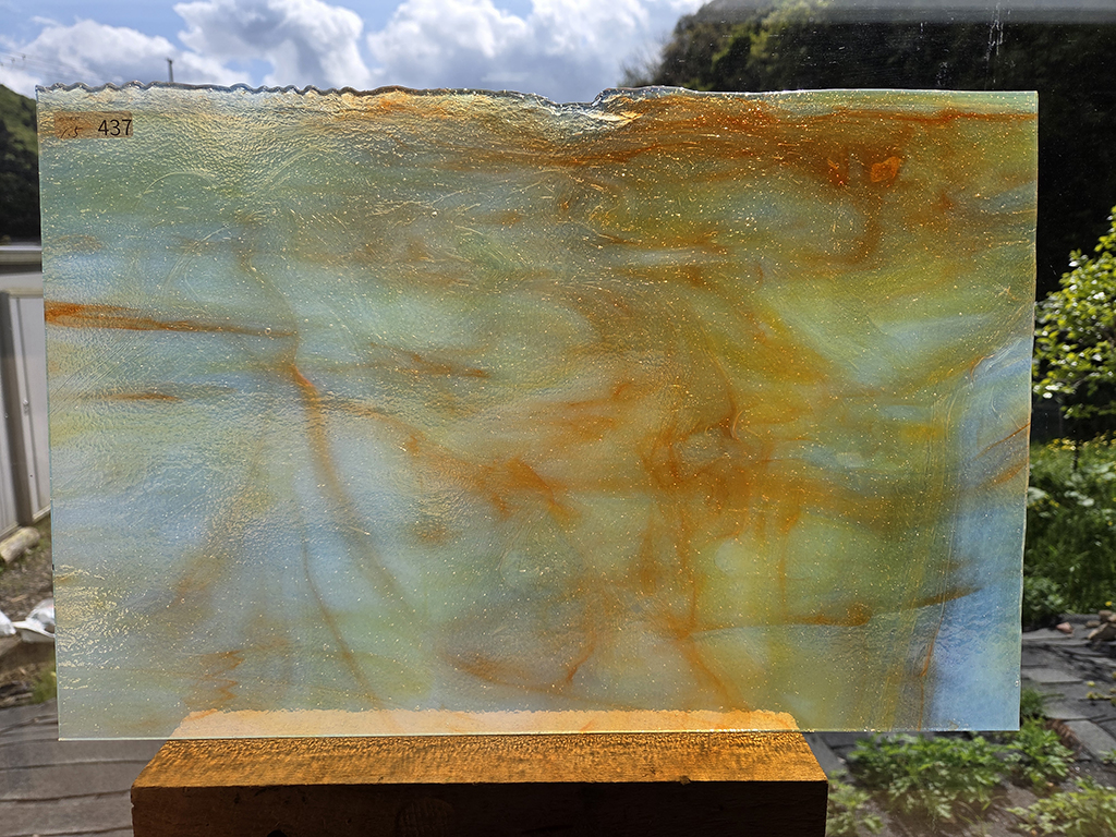 #437 YGアンキャット　オレンジ・ホワイト　サイズ：約450ｘ300ｍｍ