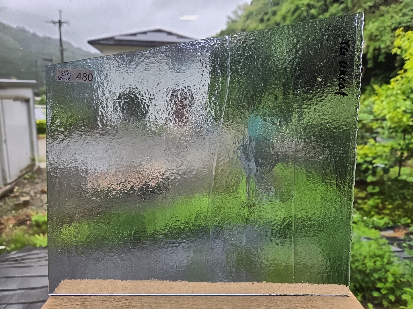 #480　YGアンキャット/ライトグレー　サイズ：約300ｘ250ｍｍ
