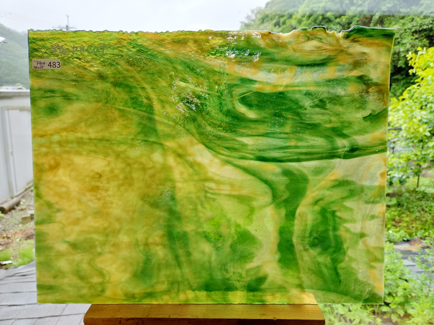 #483　YGアンキャット/グリーン・アンバー　サイズ：約460ｘ350ｍｍ
