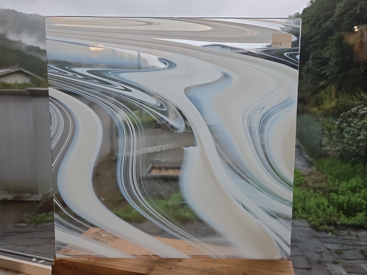 #816 スペクトラムBR-308　クリア/ホワイト　バロックー　サイズ：約300ｘ300ｍｍ
