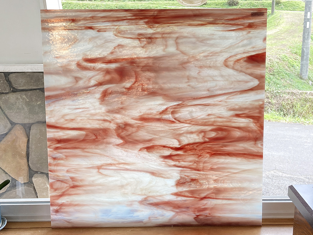 OGTスペクトラム　605-85CC-96　クリア/ホワイト/バーガンディ　コルシカ　膨張係数96(COE96)