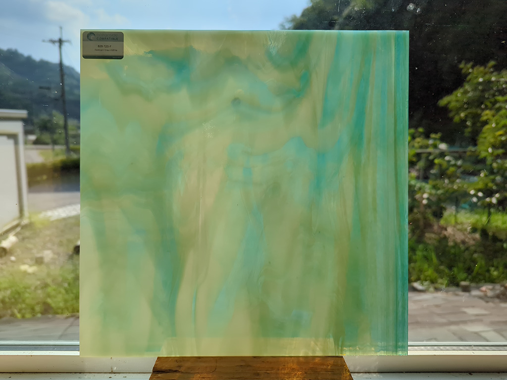 OGTスペクトラム　828-72S-F シーフォームグリーン/ホワイト　膨張係数96(COE96)　RP