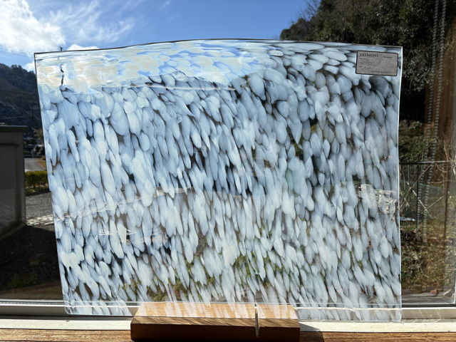 ＃977 フリモントグラス G-51　1/4カット可