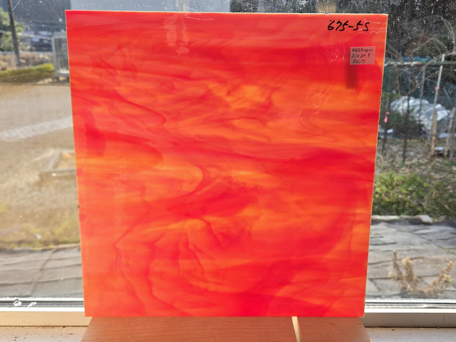 #608 スペクトラム675-5S オレンジ　サイズ：約310ｘ300ｍｍ
