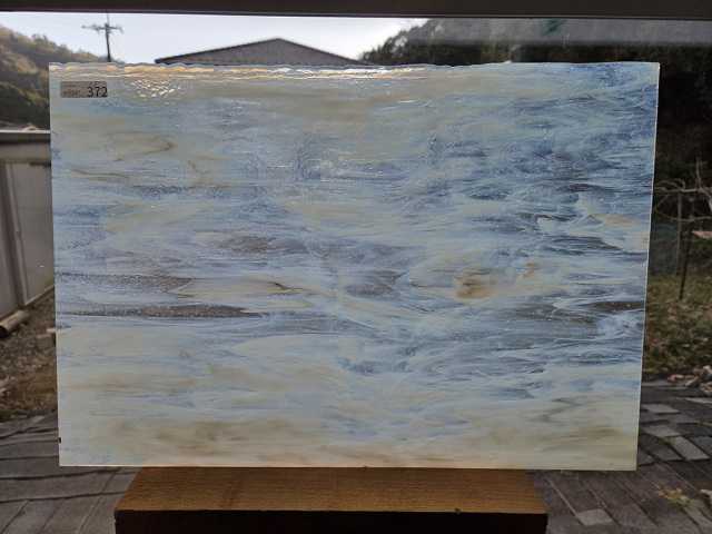 #372 YGアンキャット/ホワイト・ブラウン　サイズ：約450ｘ300ｍｍ