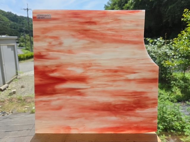 #818【OUTLET】ウィズマーク　ホワイト・レッド　サイズ：約280ｘ300ｍｍ