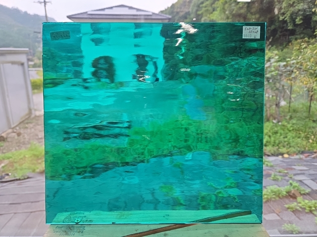 #840 スペクトラム 523-2W/ティールグリーンウォーター　サイズ：約300ｘ280ｍｍ