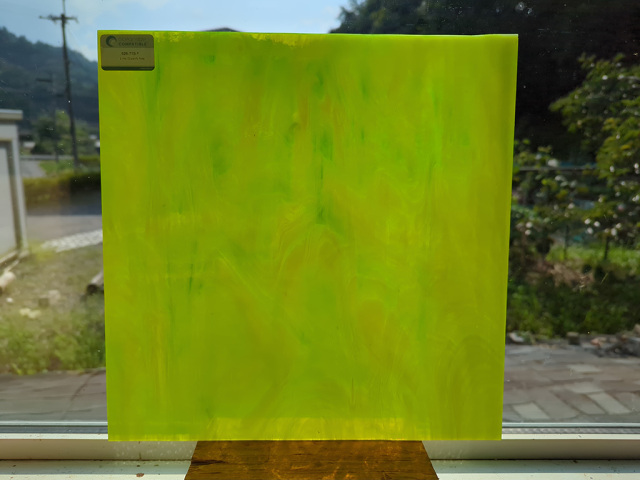 OGTスペクトラム 826-71S-F ライムグリーン/ホワイト 膨張係数96(COE96) RP