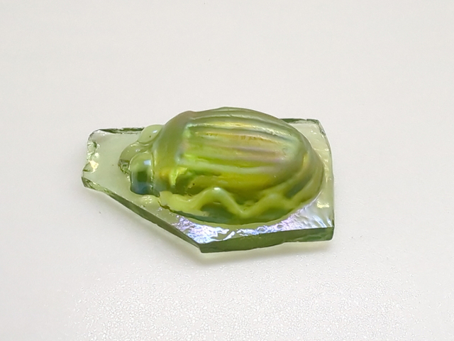 グラスジュエル スカラベ/ゴールドアンバーL《LP可》