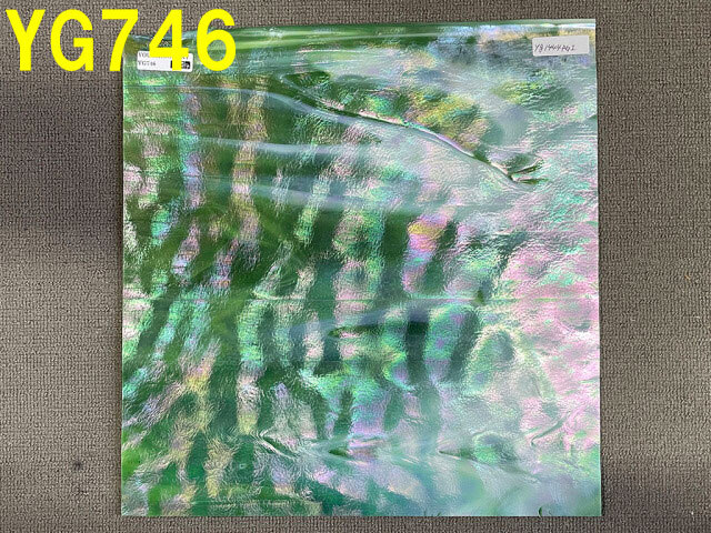YG 1444RGi ホワイト／グリーン イリデッセント（IR）