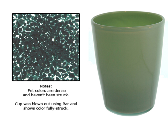 吹きガラス クグラー不透明 ダークグリーン系