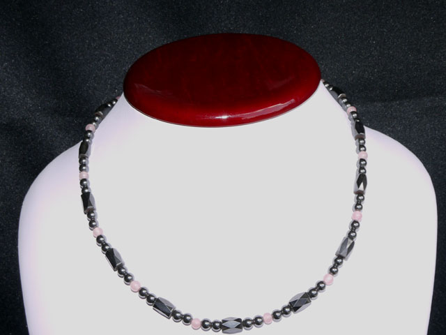 磁気入りヘマタイト＆ローズクオーツネックレス　42センチ
