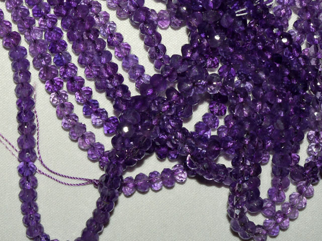 アメジスト　平カット　6ミリ×4ミリ(薄)　【bz-ame-hiracut64-ligft】【定型外可】