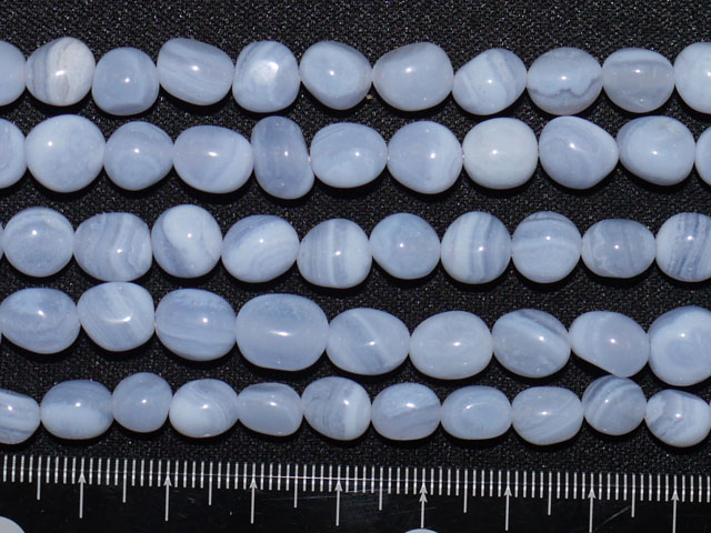 ブルーレースアゲート　タンブル型　約8ミリ