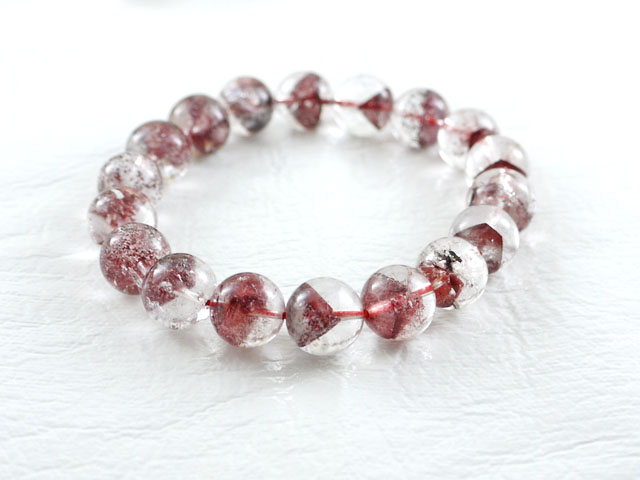 レッドファントムクオーツ　ブレスレット　11ミリ