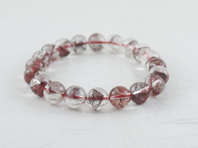 レッドファントムクオーツ　ブレスレット　9ミリ
