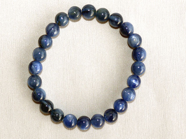 カイヤナイトブレスレット　8ミリ玉　約19センチ