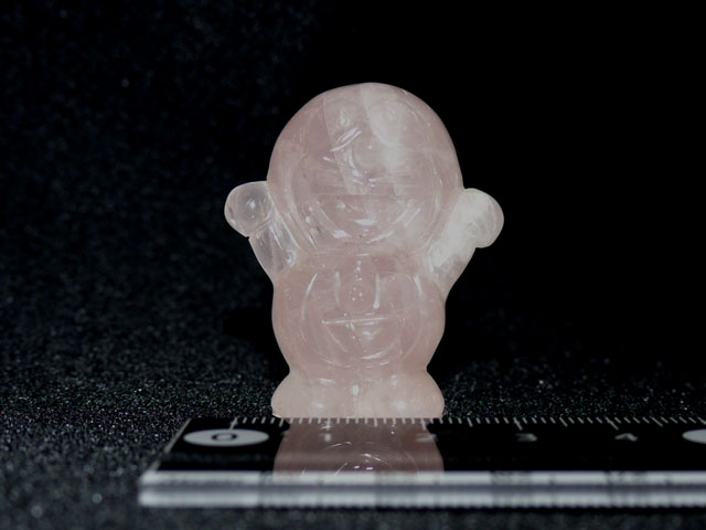 ローズクオーツ耳無し猫彫刻　約27グラム