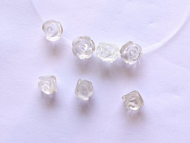 花の彫刻ビーズ　水晶　10ミリ　【bz-carving-crystal-10】【定型外可】