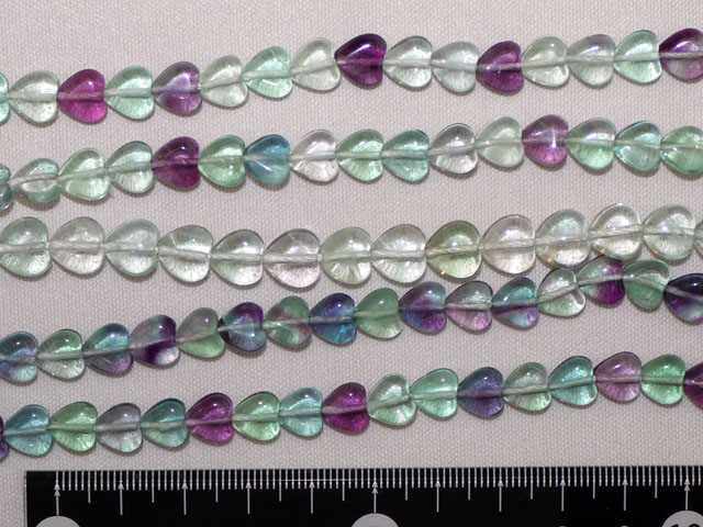 フローライト　ハート型　約8ミリ×4ミリ