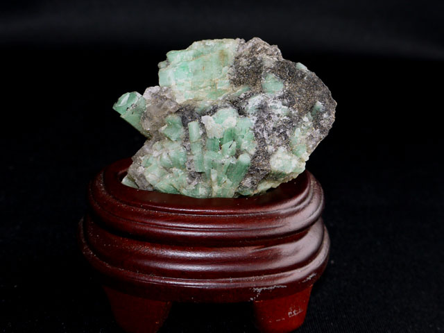 エメラルド原石　49グラム