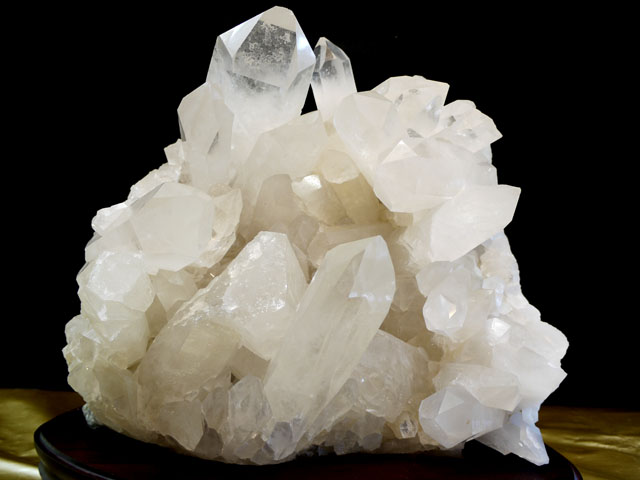 水晶クラスター　27.5キロ　サイズ（約）縦30センチ×横35センチ×奥25センチ