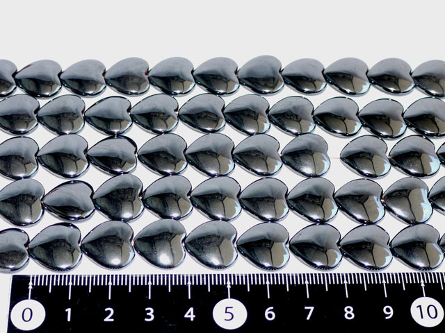 ヘマタイト　ハート型　14ミリ×14ミリ×厚み5ミリ