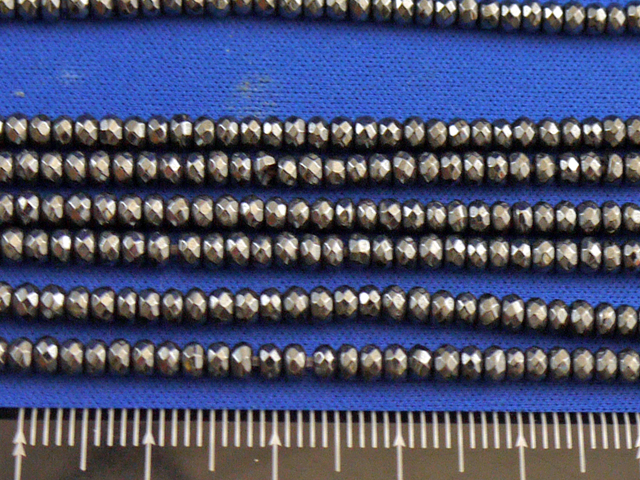 ヘマタイト　平カット　3ミリ×2ミリ