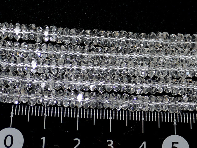 水晶 平カット　約5ミリ×2ミリ