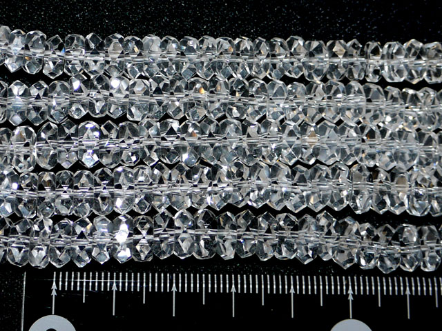 水晶 平カット　約7ミリ×3ミリ