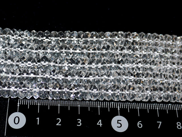 水晶 平カット　約8ミリ×3.7ミリ