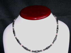 磁気入りヘマタイト＆ローズクオーツネックレス　42センチ