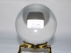 天然本水晶丸玉　73.4ミリ　