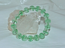 グリーンファントム水晶 11ミリ玉ブレスレット 内径17ｃｍ