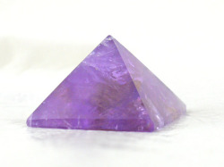 アメジストのピラミッド 　【pyramid017】