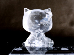 水晶猫彫刻(大）　約80グラム